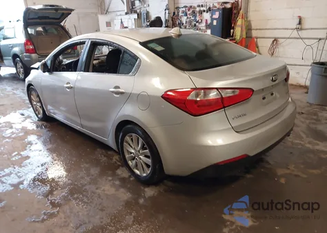 2015 Kia Forte Ex z USA, uszkodzony, nr VIN KNAFX4A83F5345209